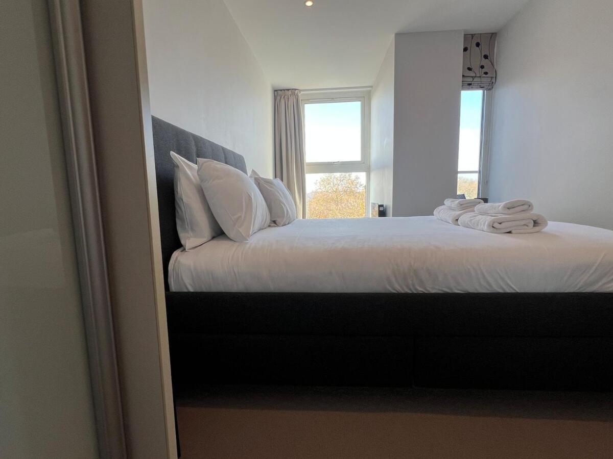 Apartment 1 Bed By The Battersea Power *