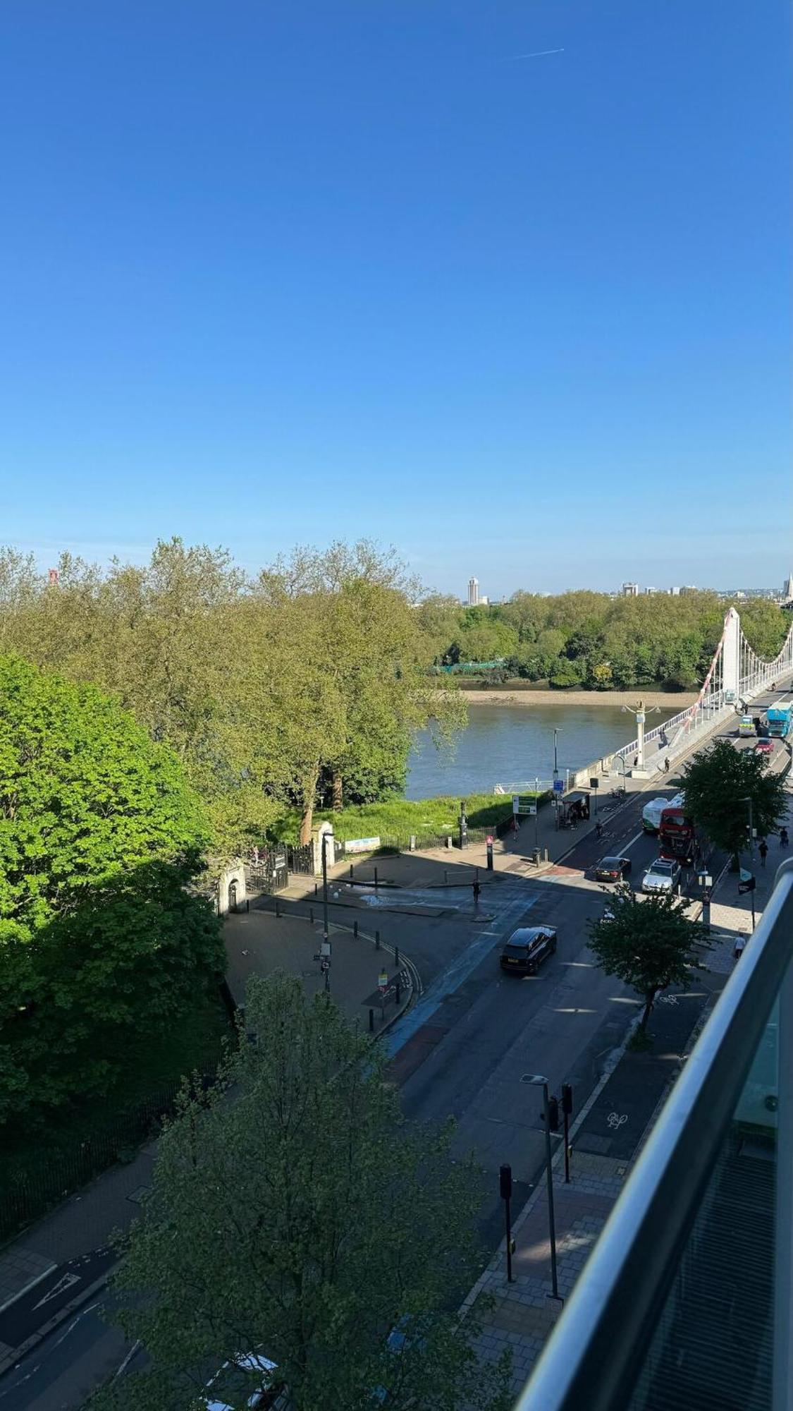 1 Bed By The Battersea Power London